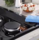 GE GE(R) 36" Built-In Gas Cooktop with Dishwasher-Safe Grates JGP3036DLBB (6)