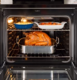 GE GE(R) ENERGY STAR(R) 30" Free-Standing Electric Range GRF40HSVSS (10)