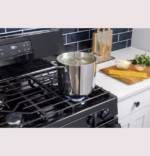 GE GE 30" Free-Standing Gas Range JGBS61RPSS (11)