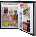 GE GE(R) ENERGY STAR(R) Compact Refrigerator GCE06GSHSB (2)
