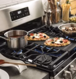 GE GE(R) 30" Free-Standing Gas Range JGBS66REKSS (13)