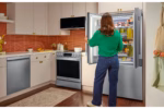 LG LG Counter-Depth MAX(TM) with Zero Clearance(TM) 3-Door French Door Refrigerator with Thin Door Design LF24Z6530S (5)
