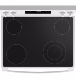 GE GE(R) ENERGY STAR(R) 30" Free-Standing Electric Range GRF400SVWW (3)